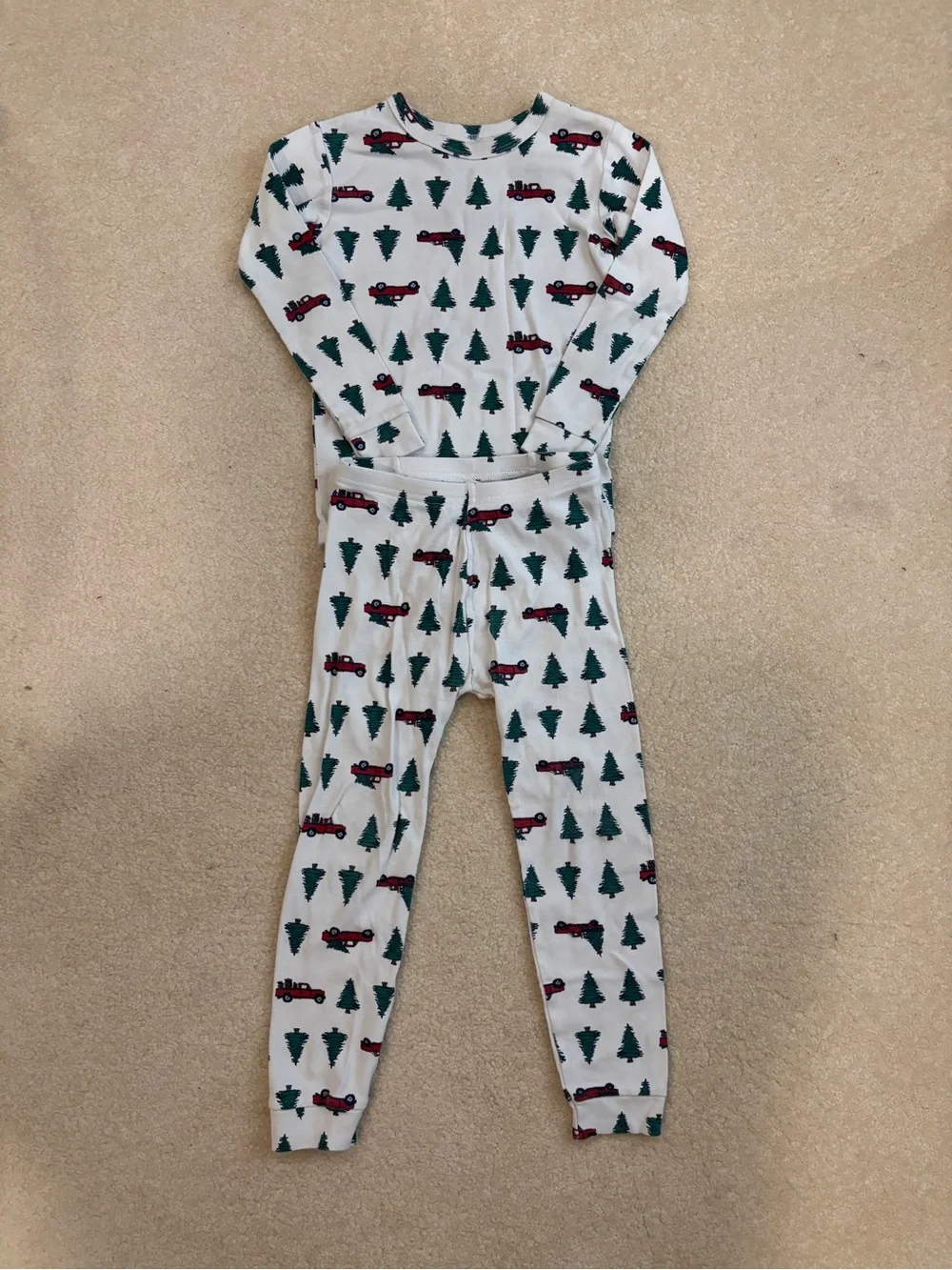 Gap Kids White Holiday Tree & Red Truck Pajama Set Size 5